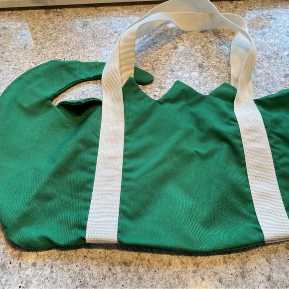 BAGZ VINTAGE Unique Alligator Zip Up Bag 32” - Picture 3 of 11